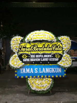 Papan Bunga Duka di Medan Labuhan